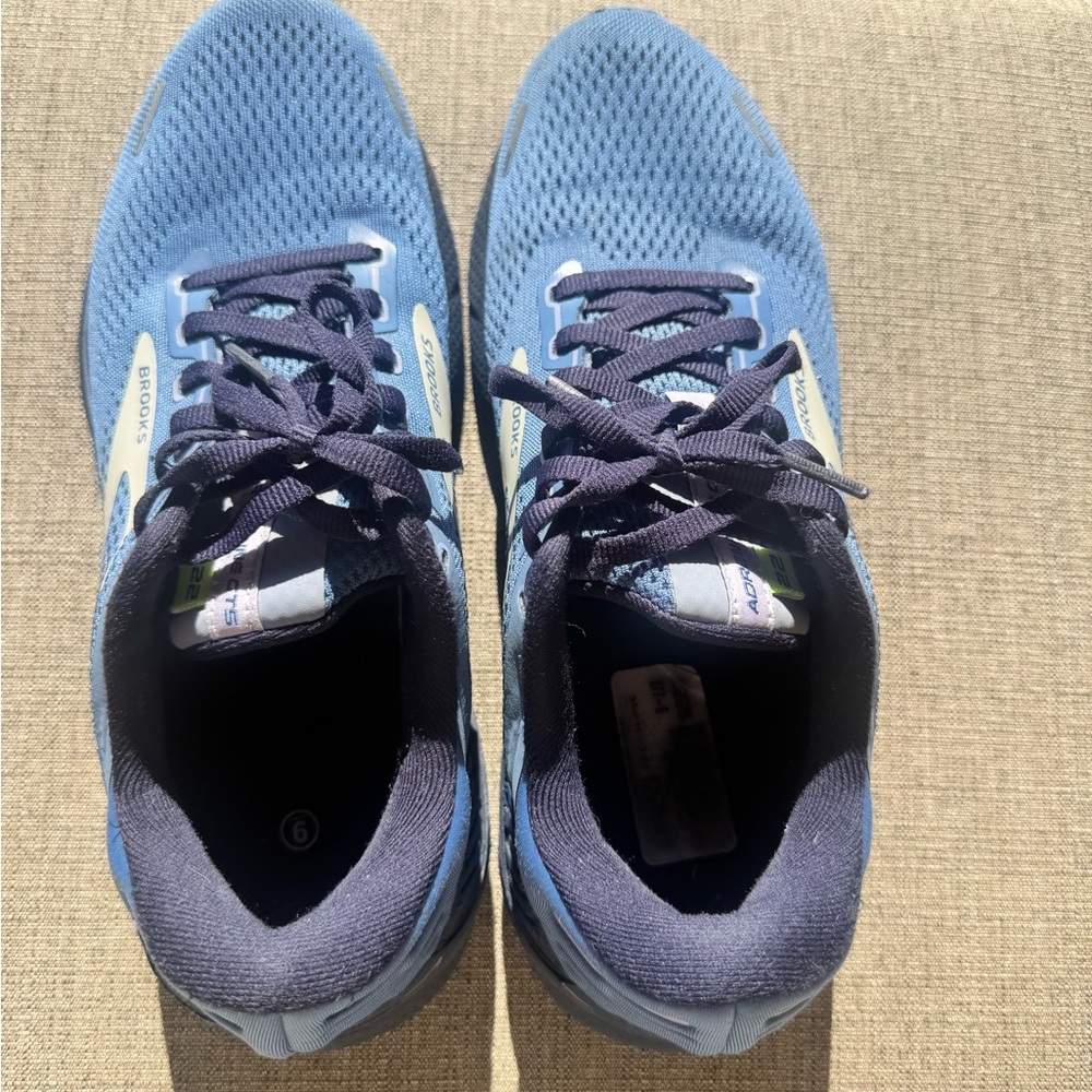 Brooks Women’s Blue and White Athletic Shoes